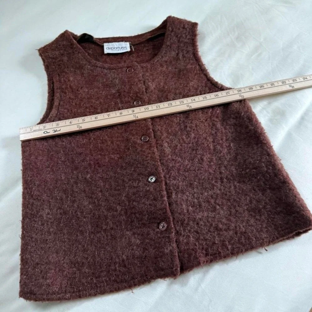 Brown sweater vest   90s departures‎ fuzzy vest size medium